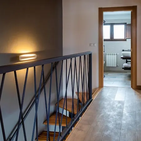 Rurales Lola Penarronda Castropol