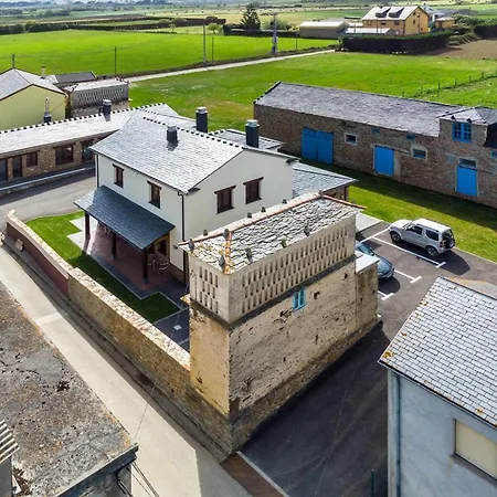 Rurales Lola Penarronda Castropol