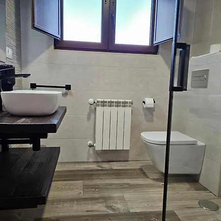 Rurales Lola Penarronda Castropol