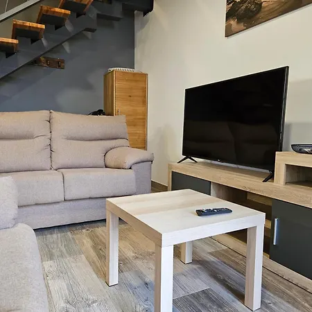 Rurales Lola Penarronda Castropol