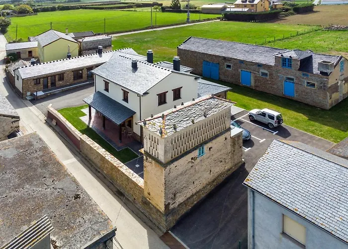 Rurales Lola Penarronda Castropol