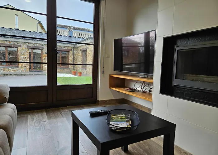 Rurales Lola Penarronda * Castropol