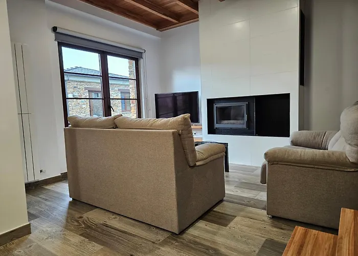 Rurales Lola Penarronda * Castropol