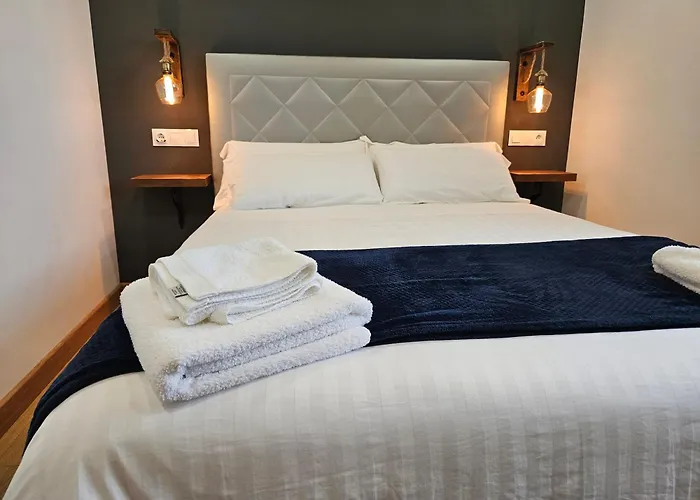 Rurales Lola Penarronda Castropol