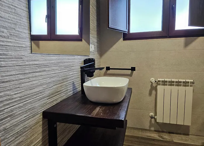 Rurales Lola Penarronda * Castropol