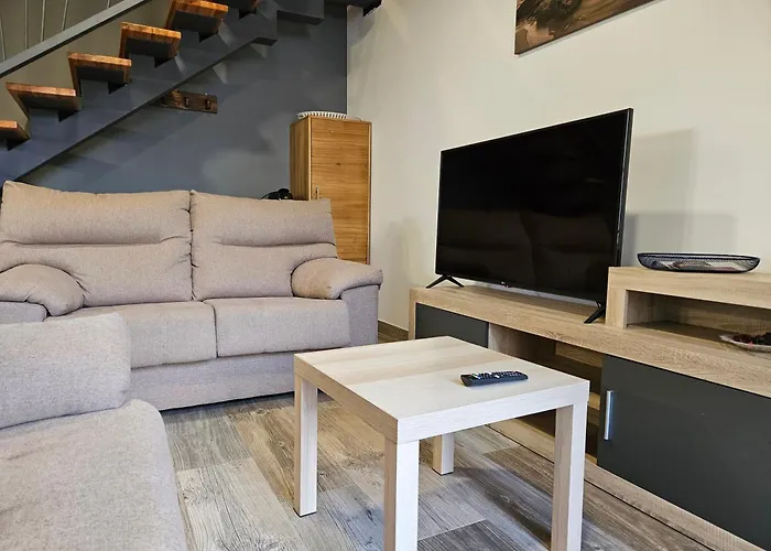 Rurales Lola Penarronda Castropol